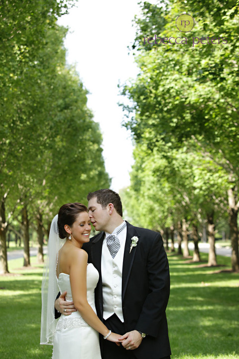 rpeters_kc-weddings_becca-alex_0008